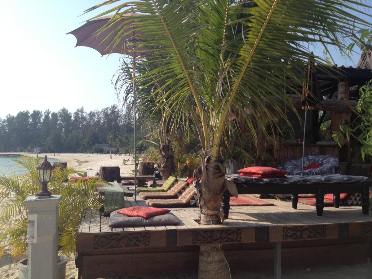 Phangan Cove Beach Resort Срітану Екстер'єр фото