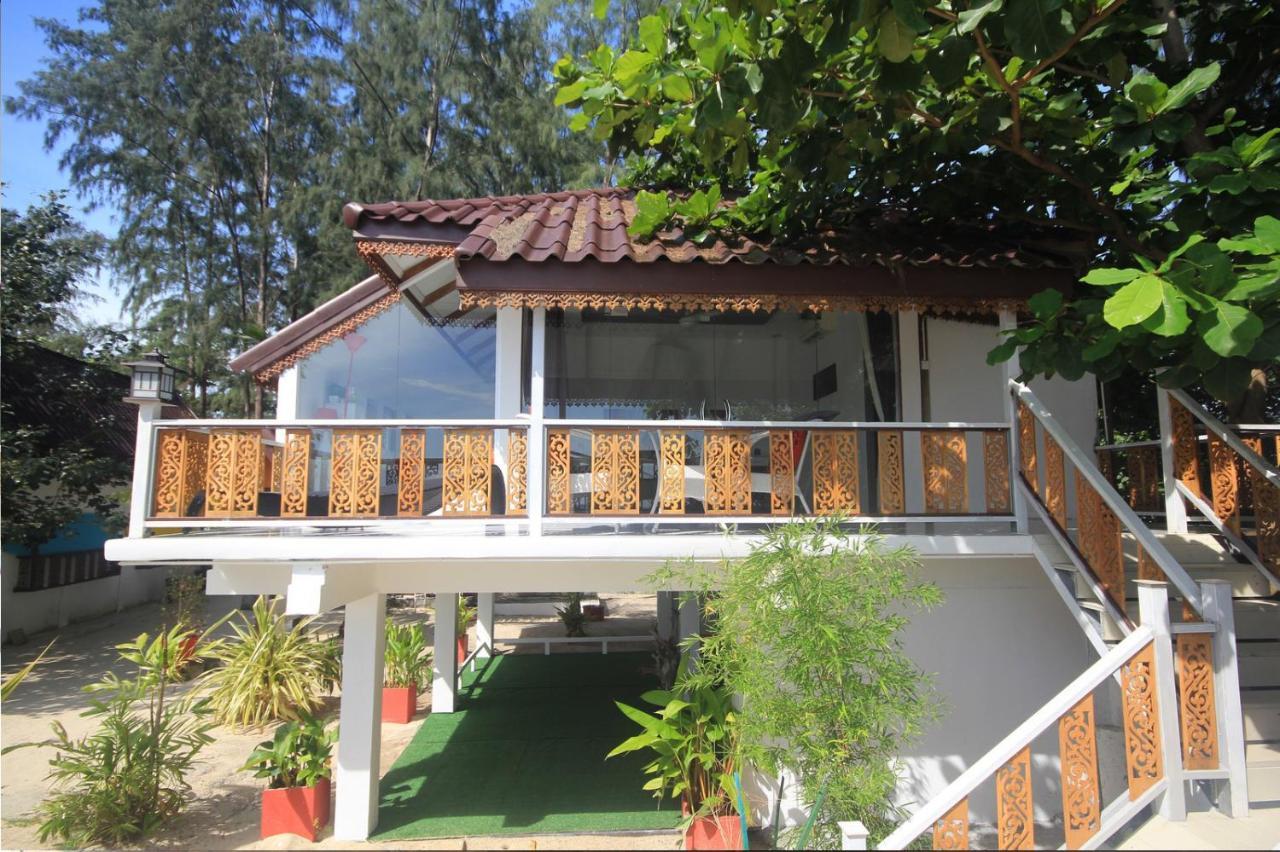 Phangan Cove Beach Resort Срітану Екстер'єр фото