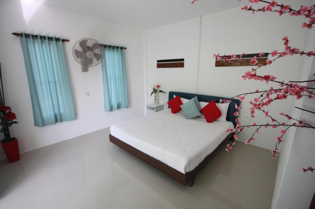 Phangan Cove Beach Resort Срітану Екстер'єр фото