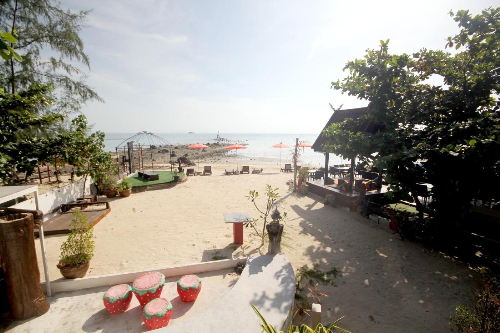 Phangan Cove Beach Resort Срітану Екстер'єр фото